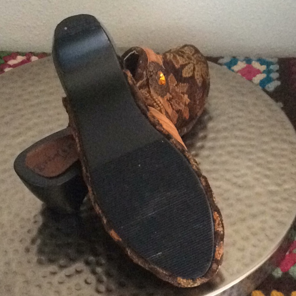 Dick & Jayne Tapestry Clogs - Picture 6 of 8